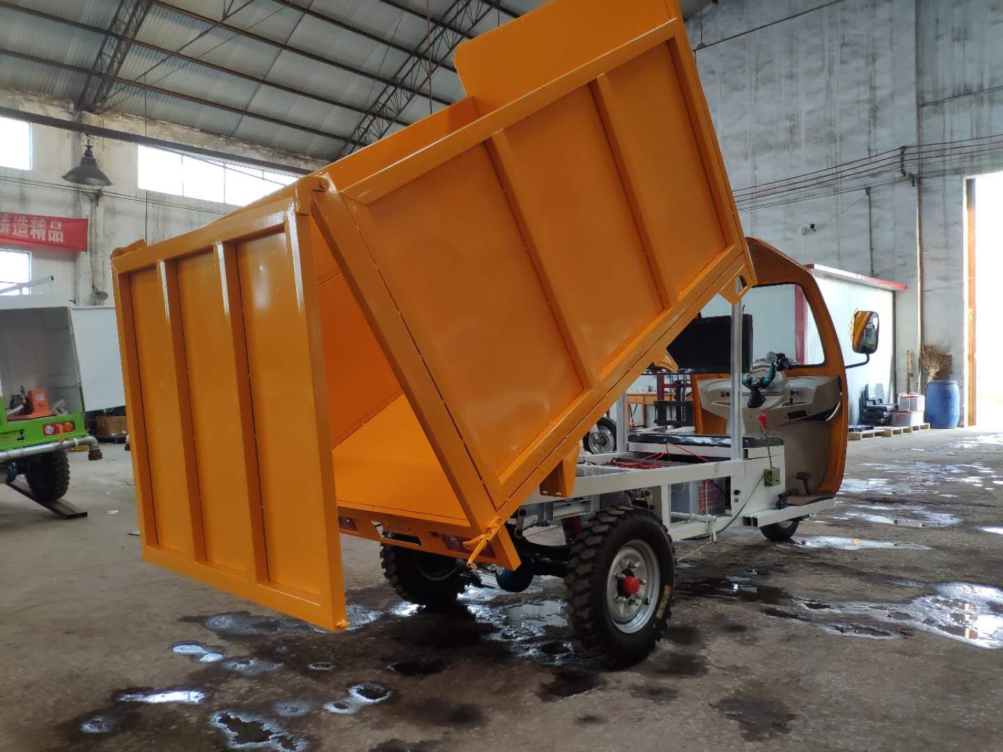 电动垃圾自卸车